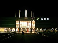 夜晚的函館站